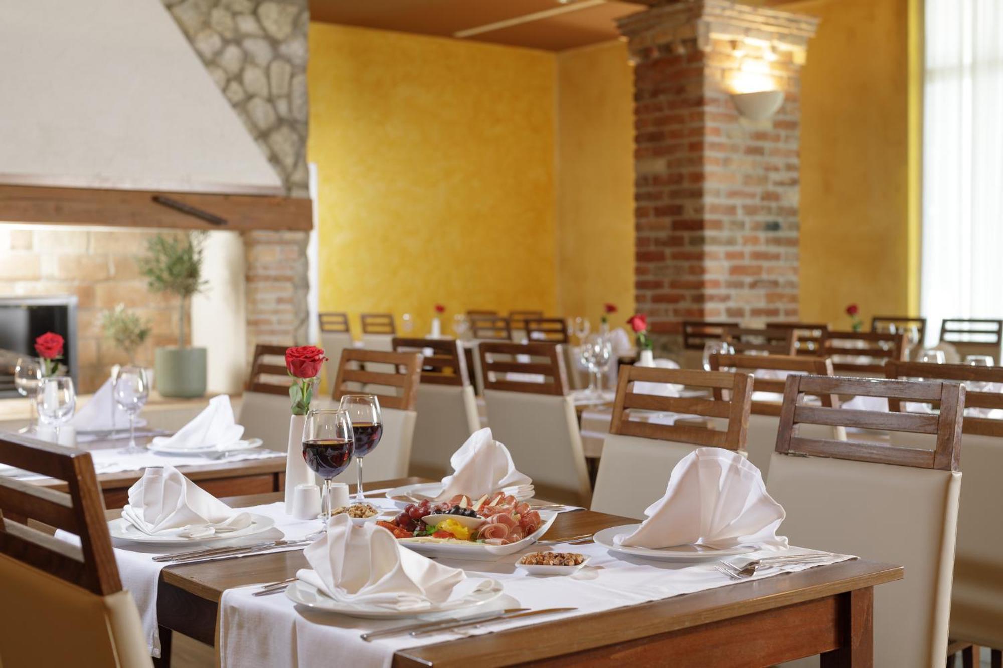 Hotel Garden Istra Plava Laguna 乌马格 外观 照片