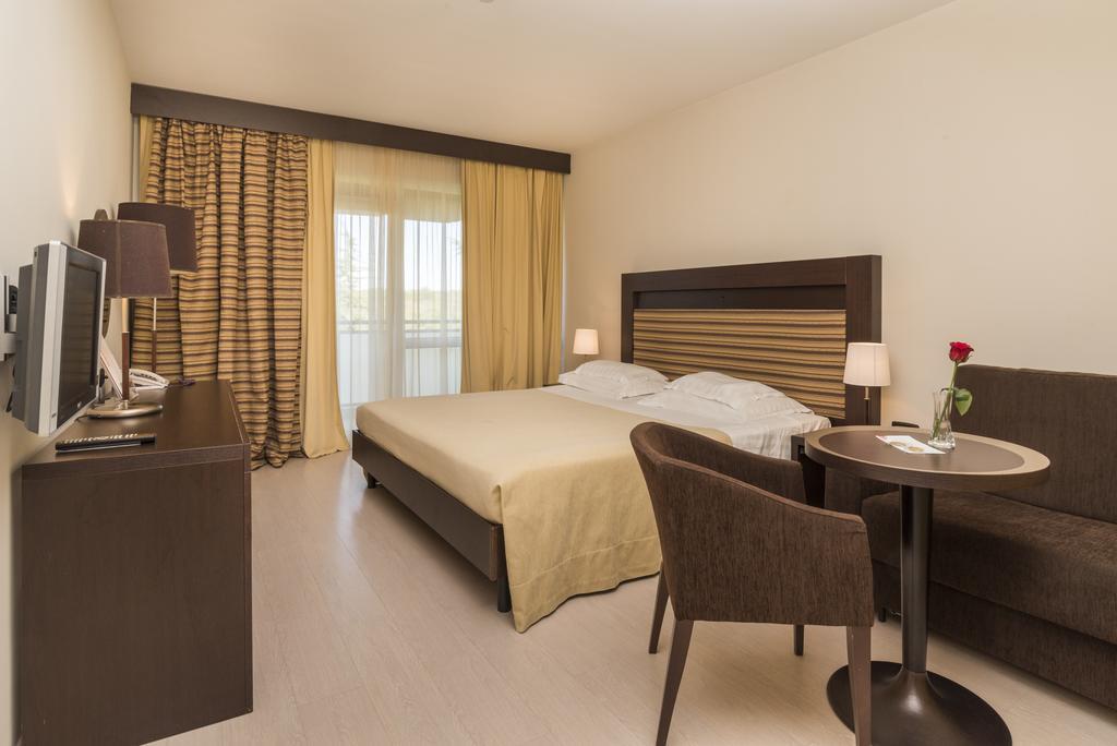 Hotel Garden Istra Plava Laguna 乌马格 外观 照片